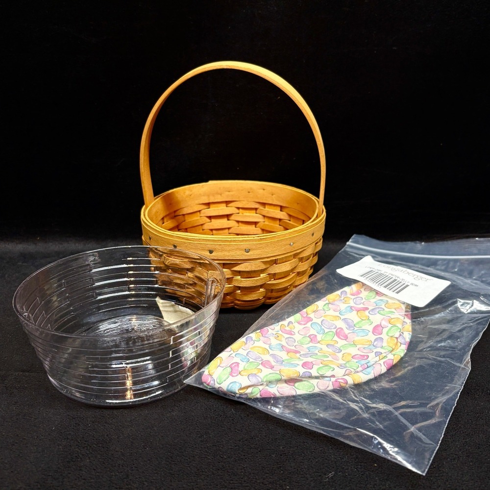 Longaberger 2001 Small Easter Basket w/ Plastic Protector & New Jelly Bean Liner